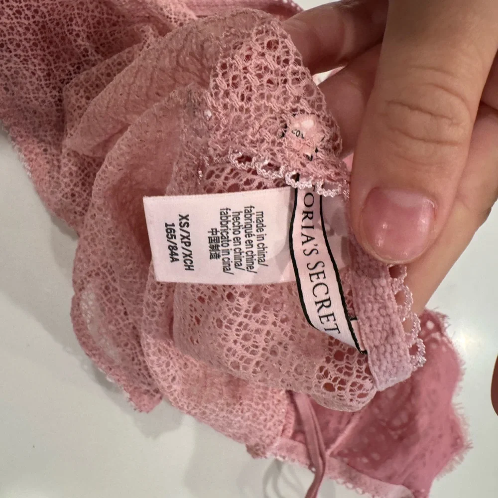 Victoria’s Secret Teddy XS - Picture 3 of 3